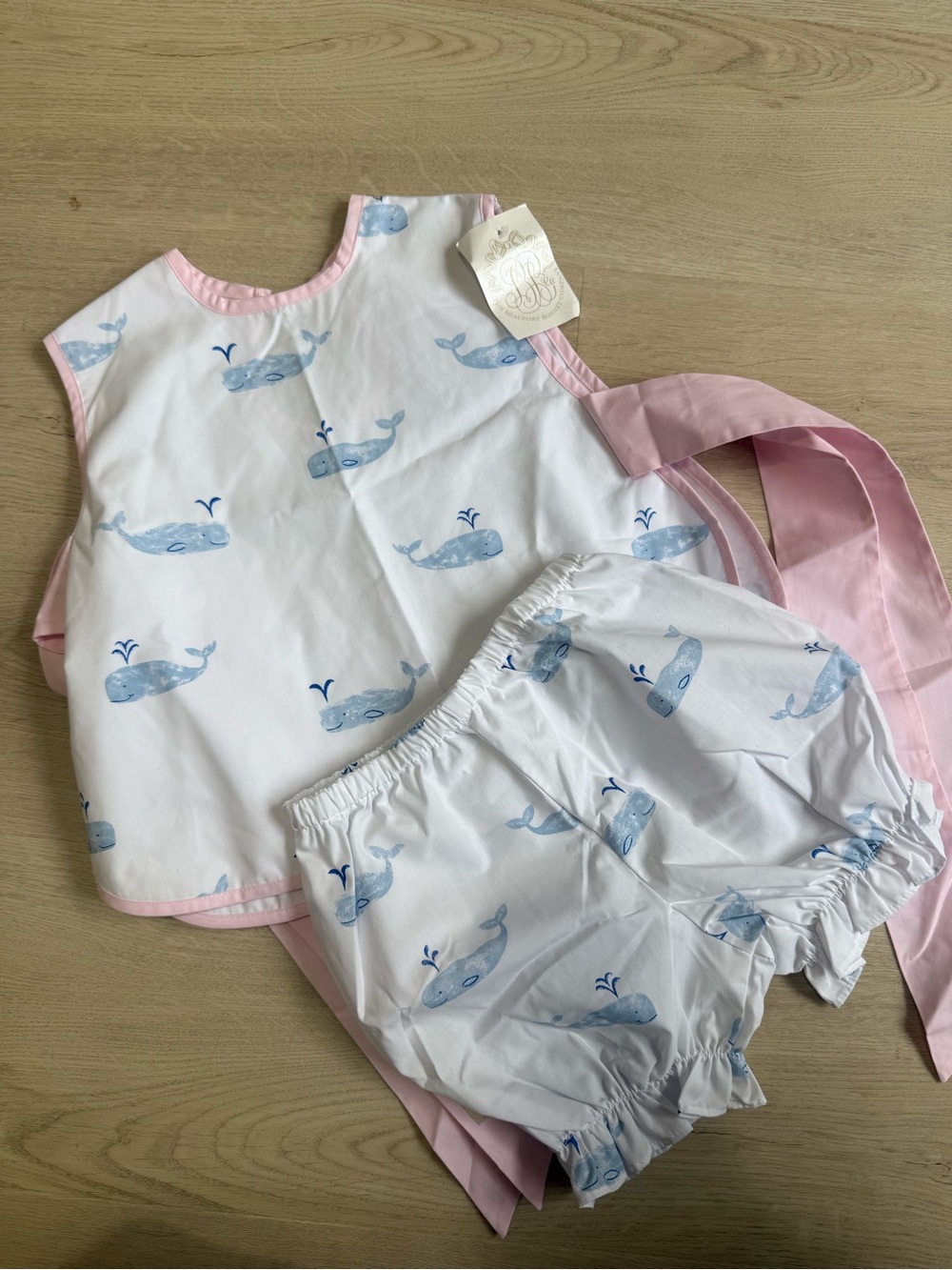 TBBC Whale Side Tie
